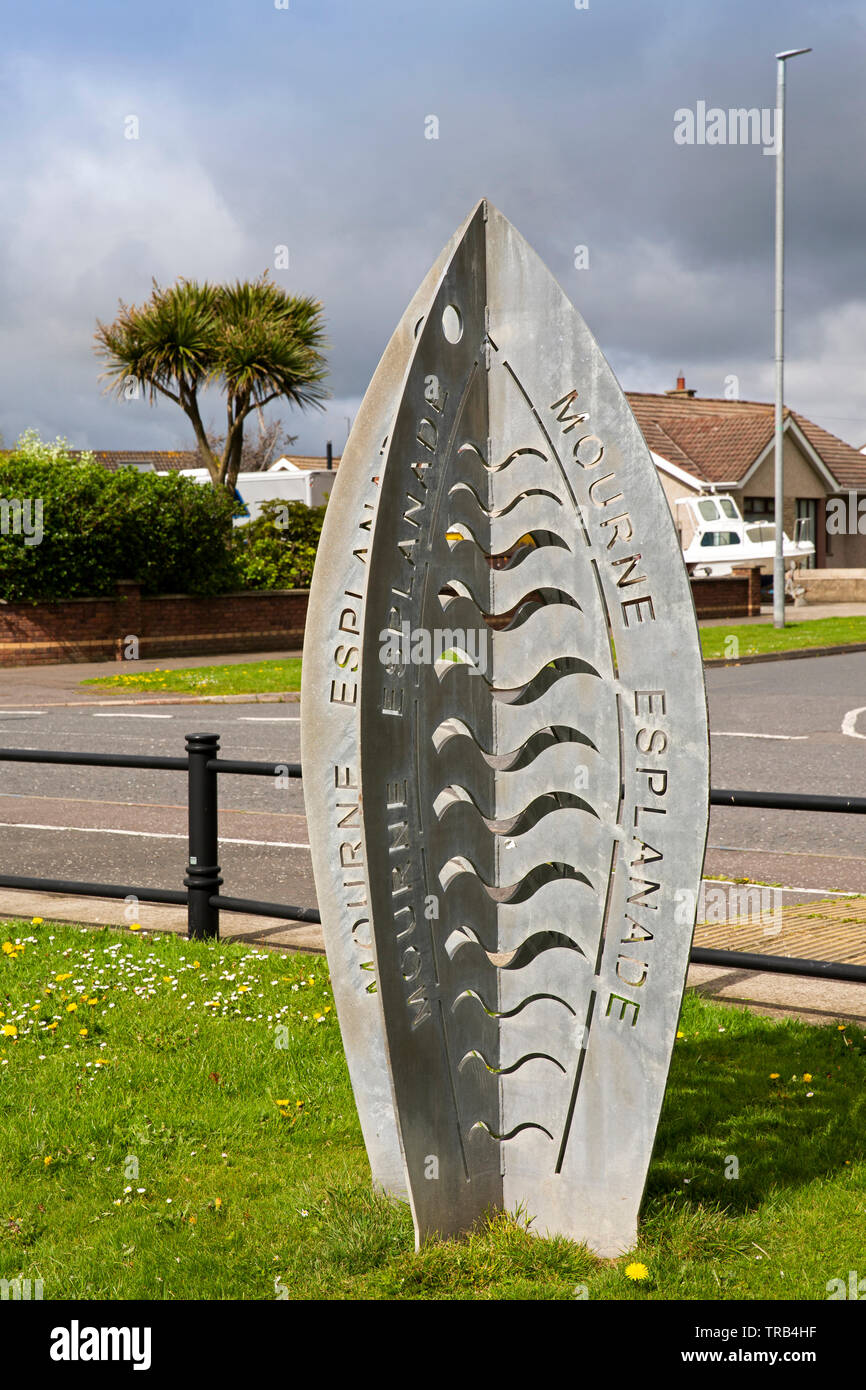 Nordirland, Co Down, Kilkeel, verzinktem Metall Mourne Esplanade Marker Stockfoto