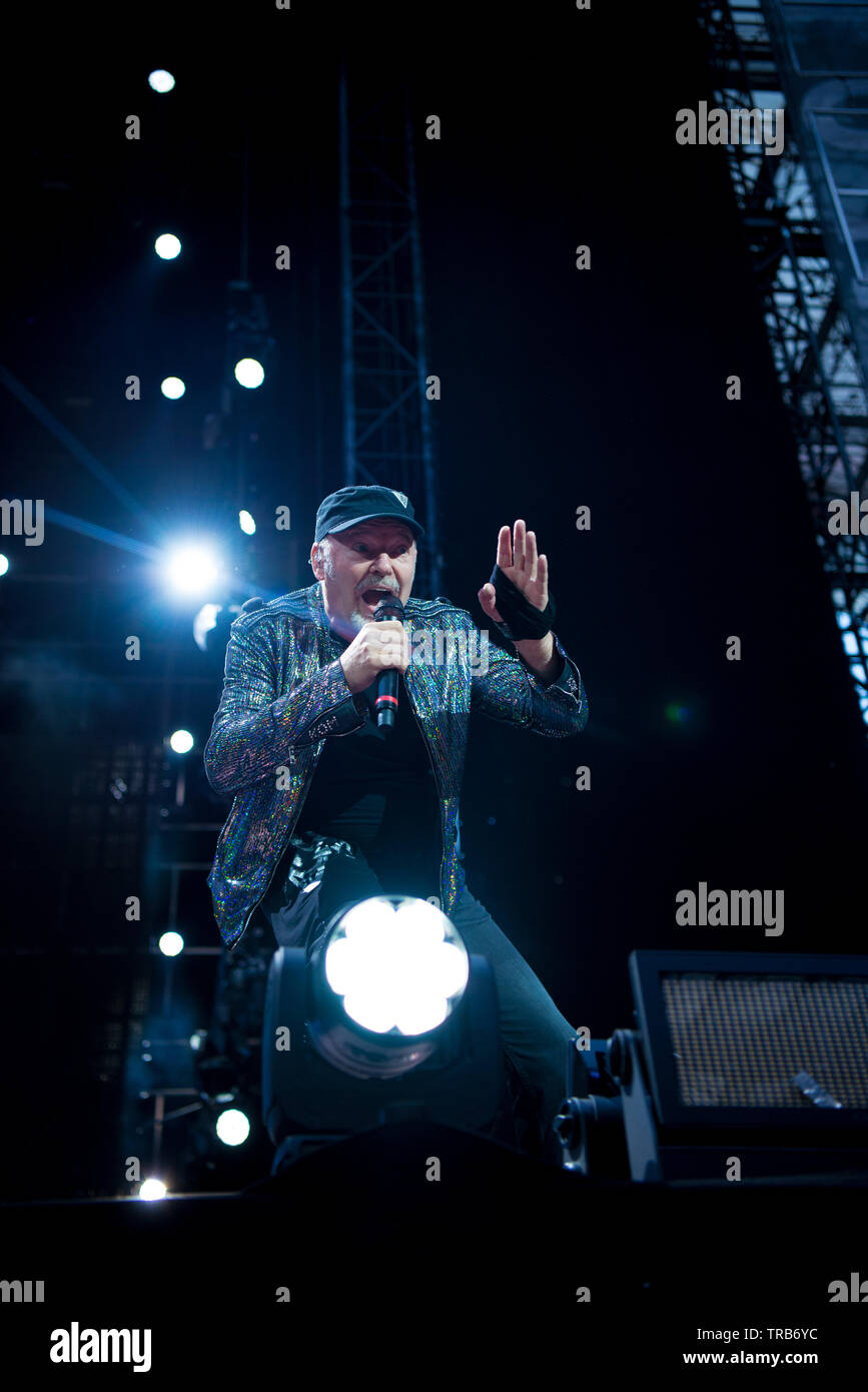 Vasco Rossi durchgeführt in der vergangenen Nacht in Mailand im Stadion San Siro für die erste von sechs Datum! Stockfoto