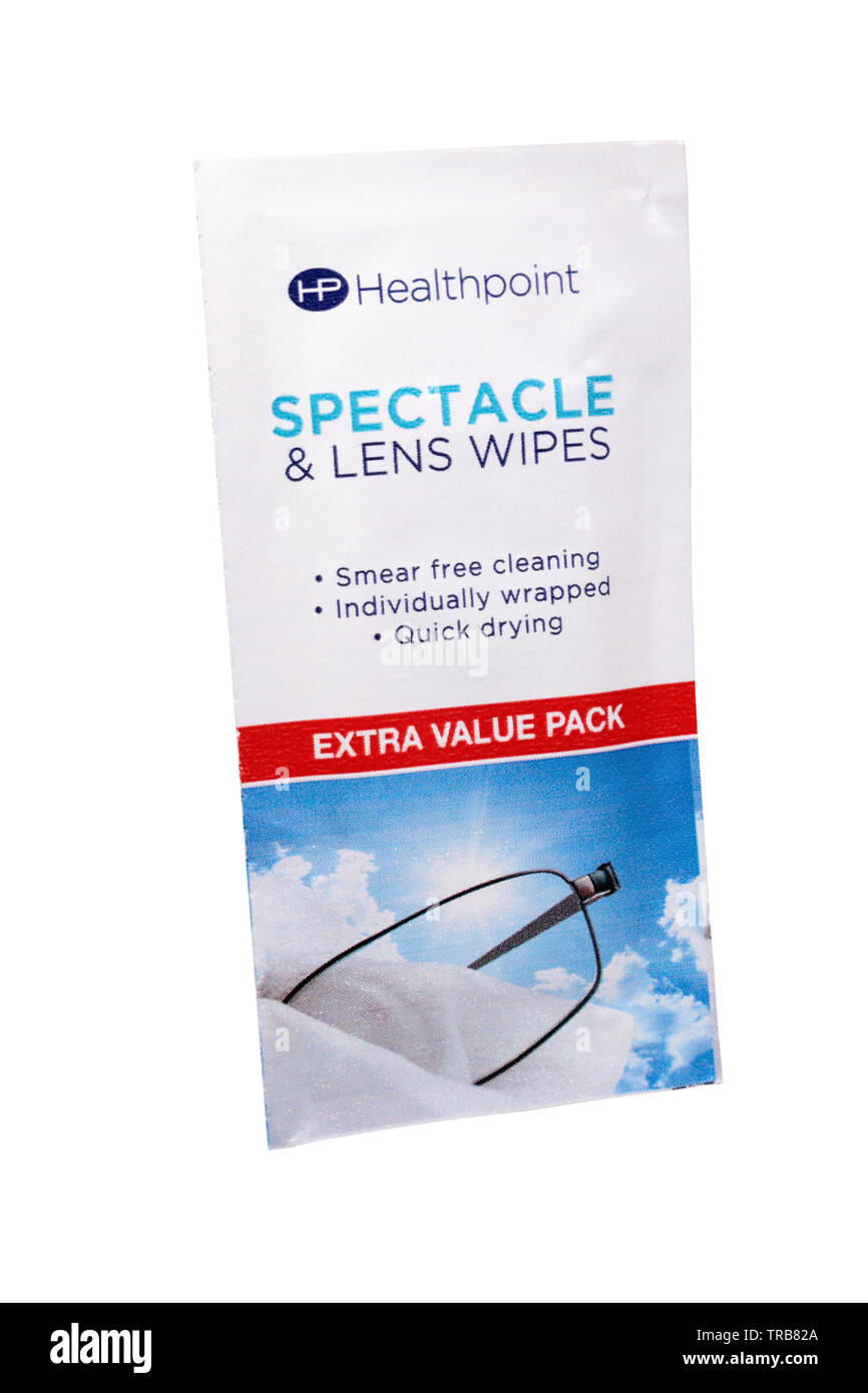 Ein healthpoint Spektakel und Linse wischen Beutel-lens Wipes - auf weißem Hintergrund Stockfoto