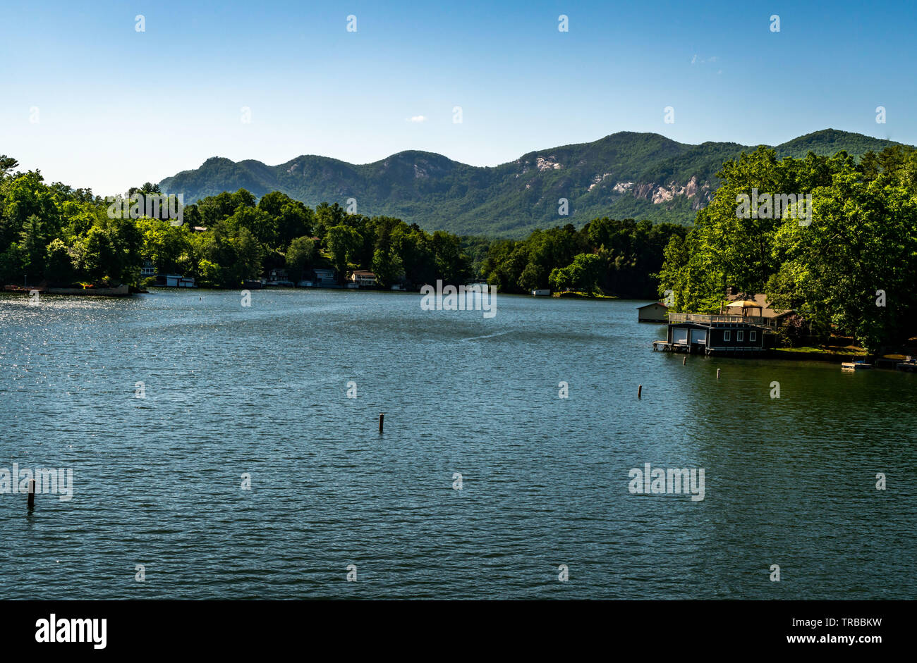 Lake Lure in North Carolina ist ein fantastischer Ort, um eine erstklassige Zeit mit der Familie zu verbringen. Familie, Stockfoto