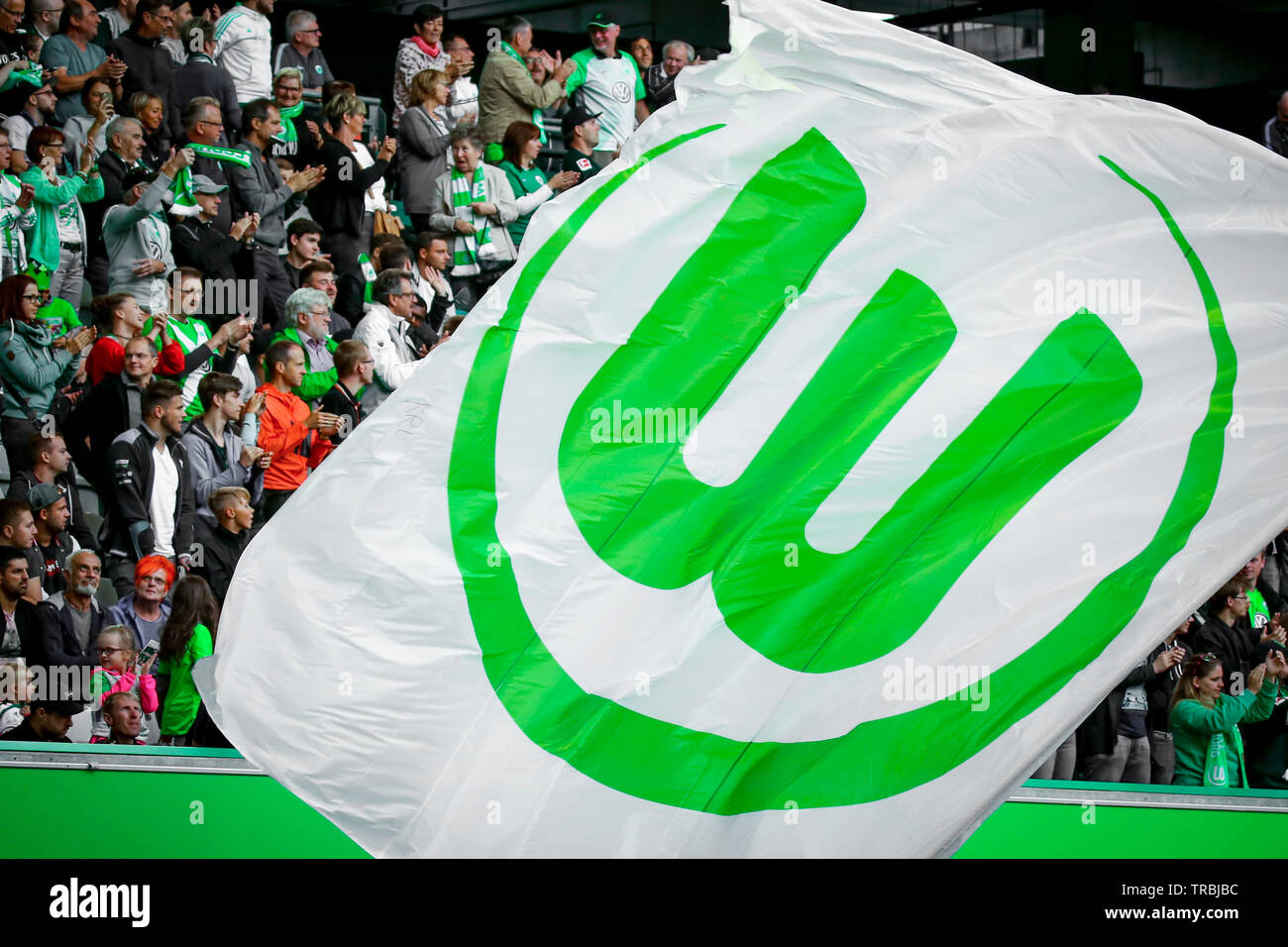 Wolfsburg, Deutschland, 11. August 2018: Flagge rund um den VfL Wolfsburg Fans in der Volkswagen Arena in Wolfsburg. Foto von Michele Morrone. Stockfoto