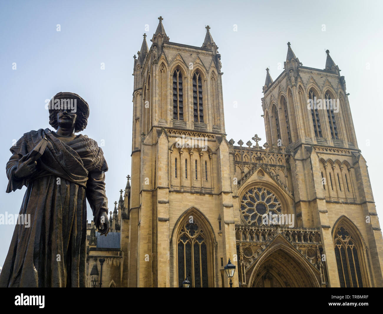 Statue von Rajah Rammohun Roy vor der Kathedrale von Bristol, Gloucestershire, England, UK. Stockfoto