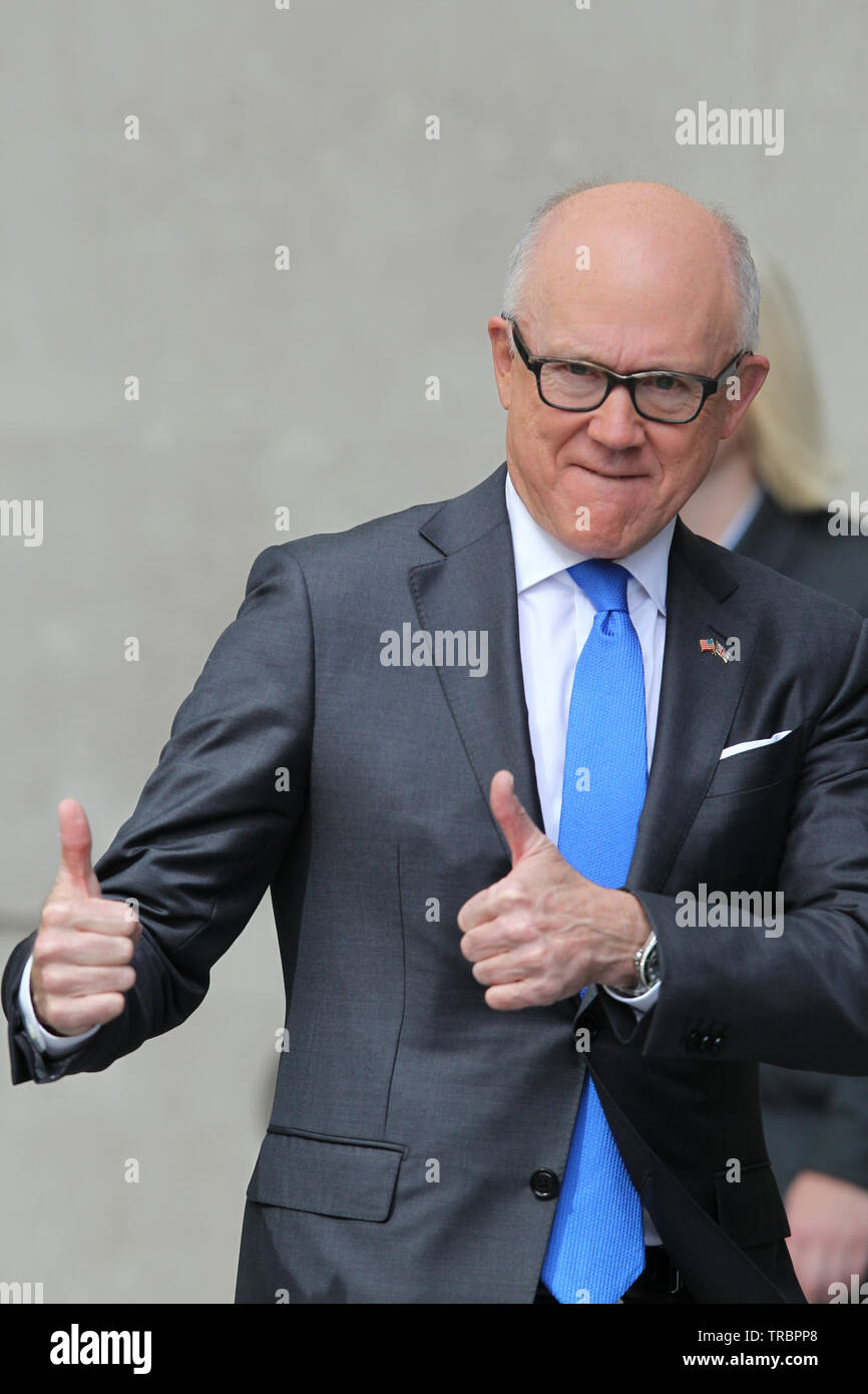 LONDON - 02.Juni 2019: Woody Johnson Botschafter der Vereinigten Staaten von Amerika, dem Vereinigten Königreich bei den BBC-Studios in London gesehen Stockfoto