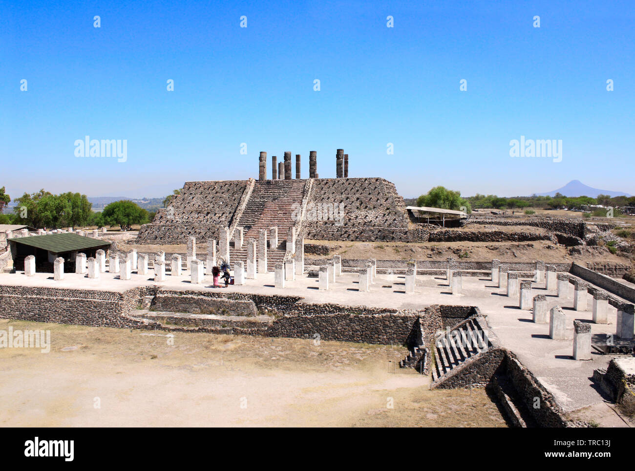 Berühmte Toltec Atlantes - Spalten an der Spitze Pyramide des Quetzalcoatl, Tula de Allende, Bundesstaat Hidalgo, Mexiko. UNESCO-Weltkulturerbe Stockfoto