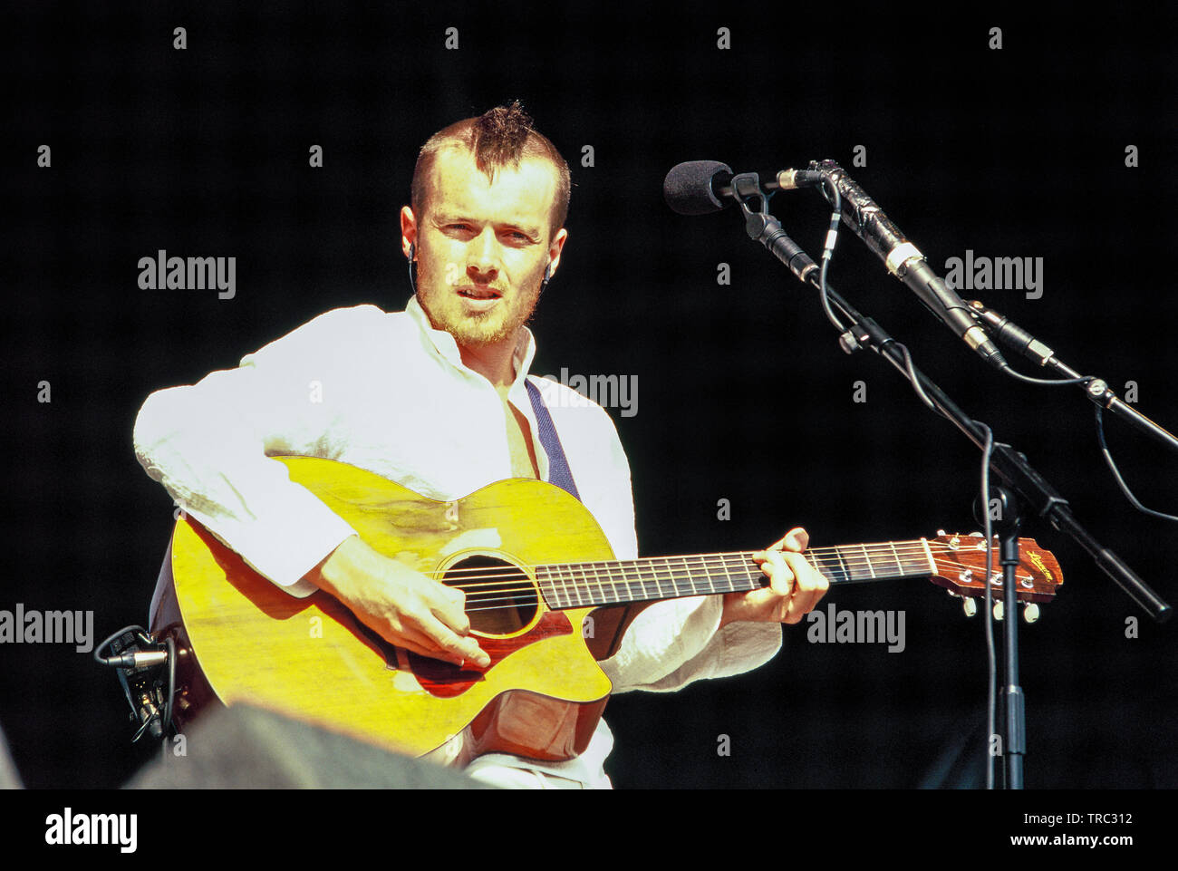 Damien Rice bei der Jungfrau V Festival V 2003, Hylands Park, Chelmsford, Essex, Vereinigtes Königreich. Stockfoto