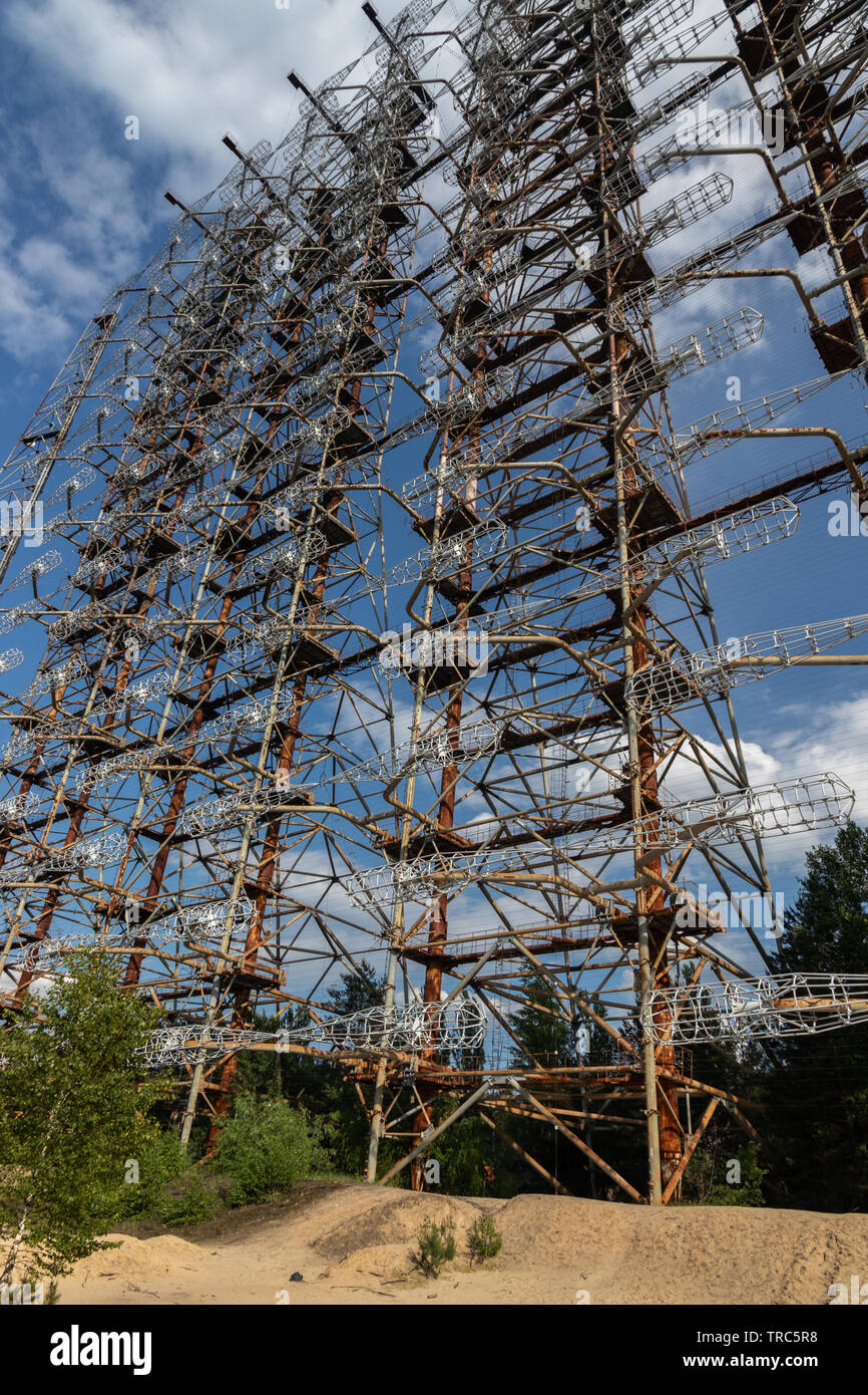 Grundriss der Antenne der Sowjetischen OTH - Radar Duga, wie in  Tschernobyl-2 bekannt, Sperrzone von Tschernobyl, Ukraine Stockfotografie -  Alamy