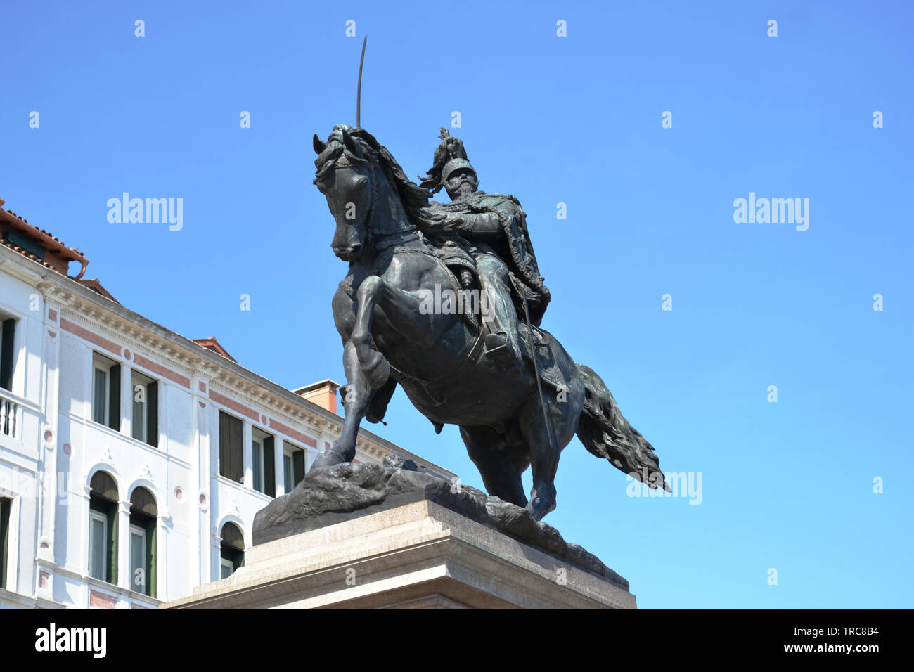 Victor Emmanuel Denkmal II in Venedig in Riva Degli Schiavoni Avenue, Italien in einem sonnigen Tag. Stockfoto