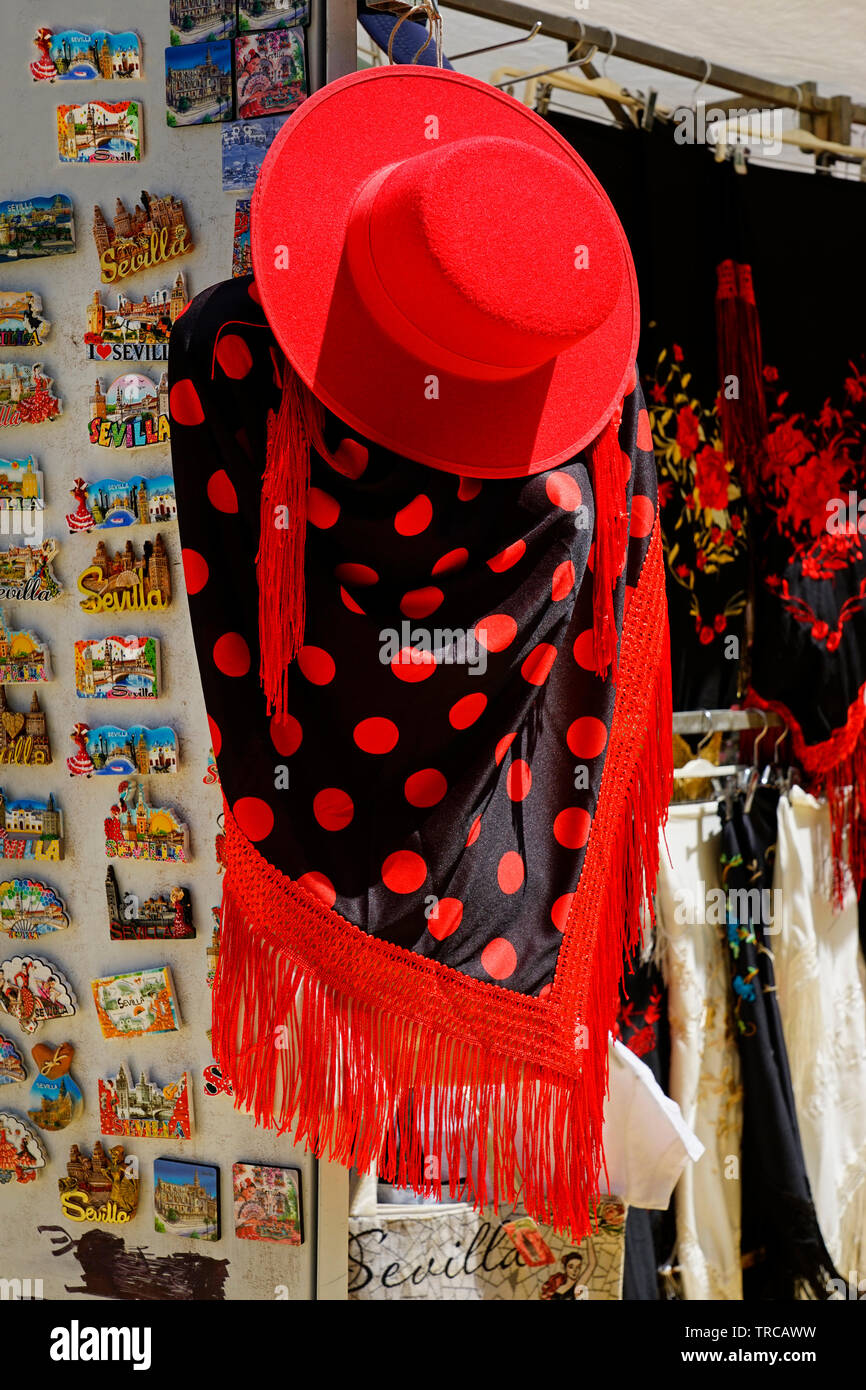 Flamenco Hut und Schal, Sevilla, Andalusien, Spanien, Europa Stockfoto