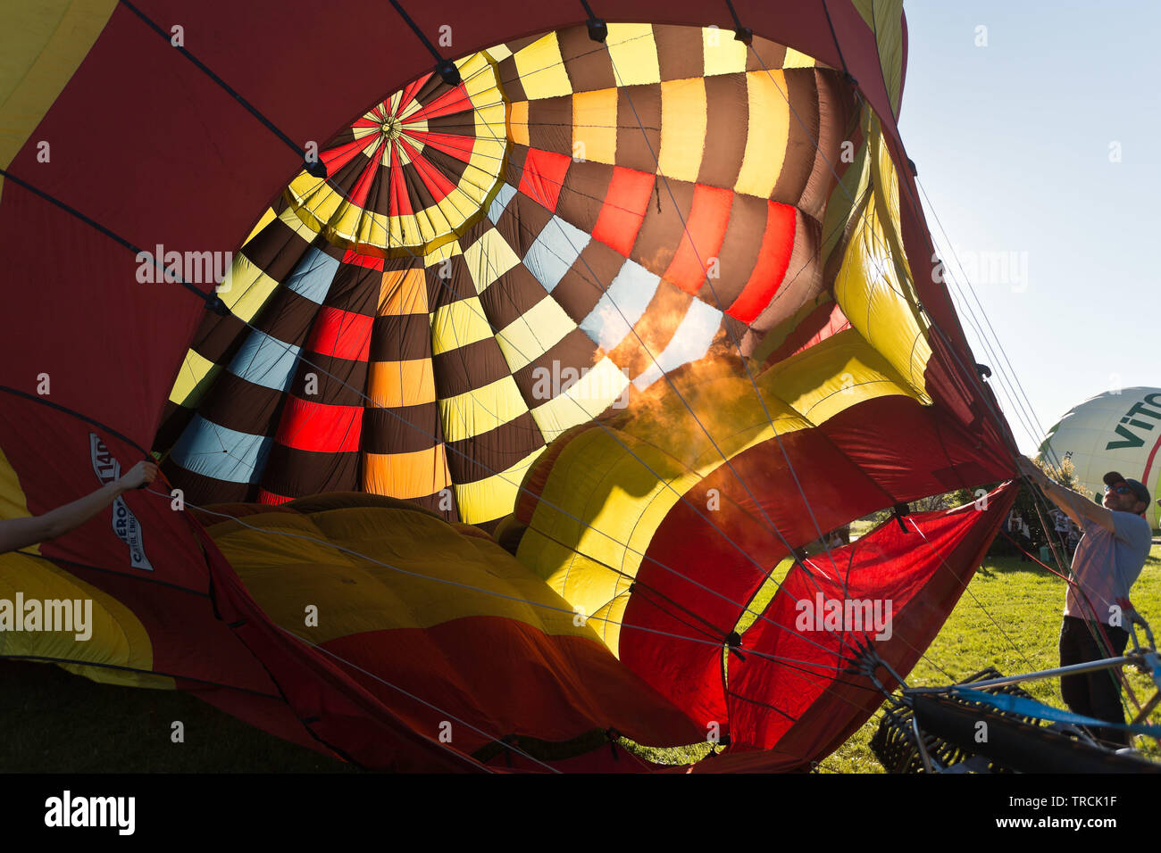 III Regatta von Aerostatische Luftballons in Gijón, Asturien, haben mehr als 20 Teilnehmer aus ganz Spanien, fünf von ihnen von Gijón. Stockfoto