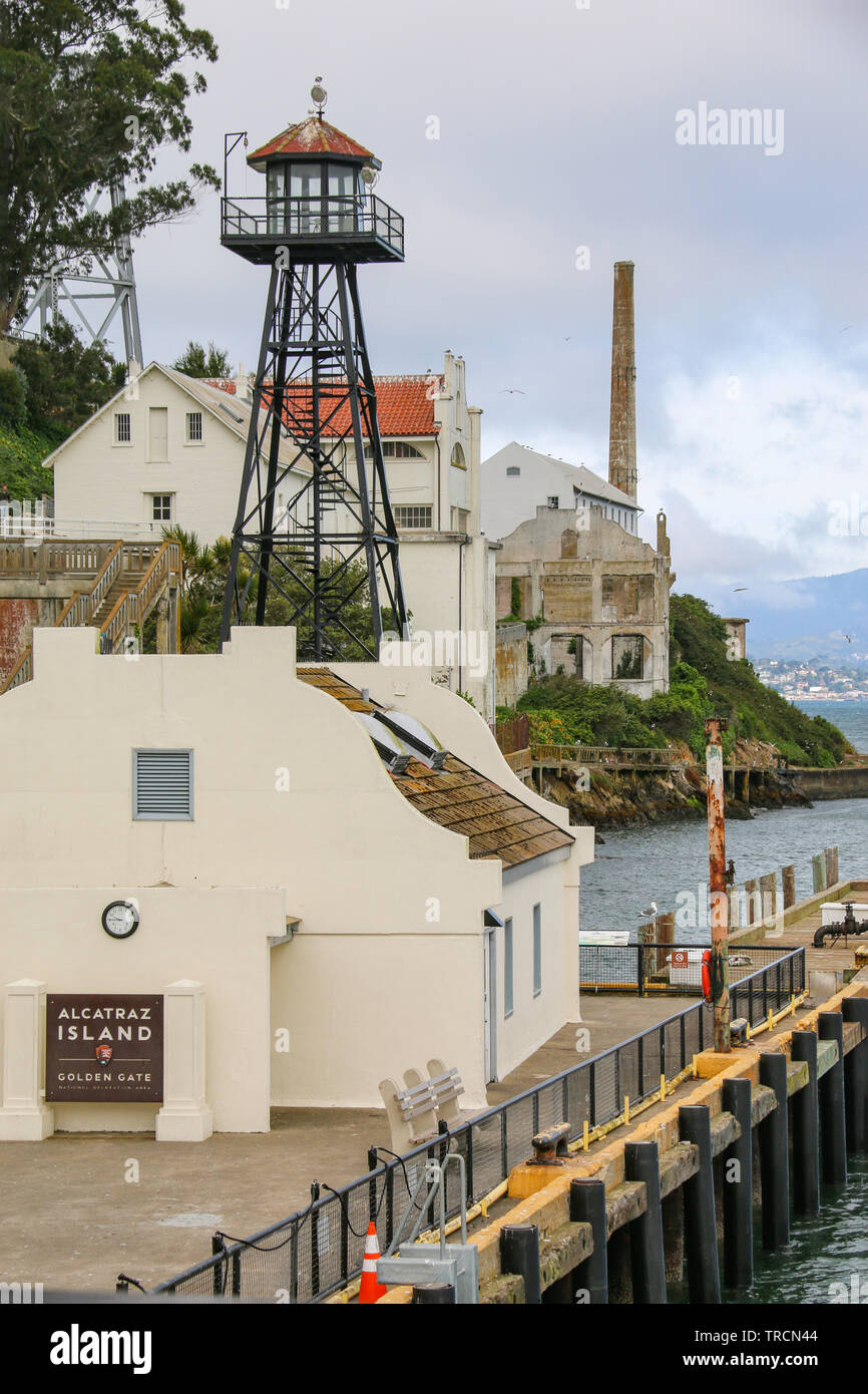Watch Tower & Dock, Alcatraz, San Francsico Bay, Kalifornien Stockfoto