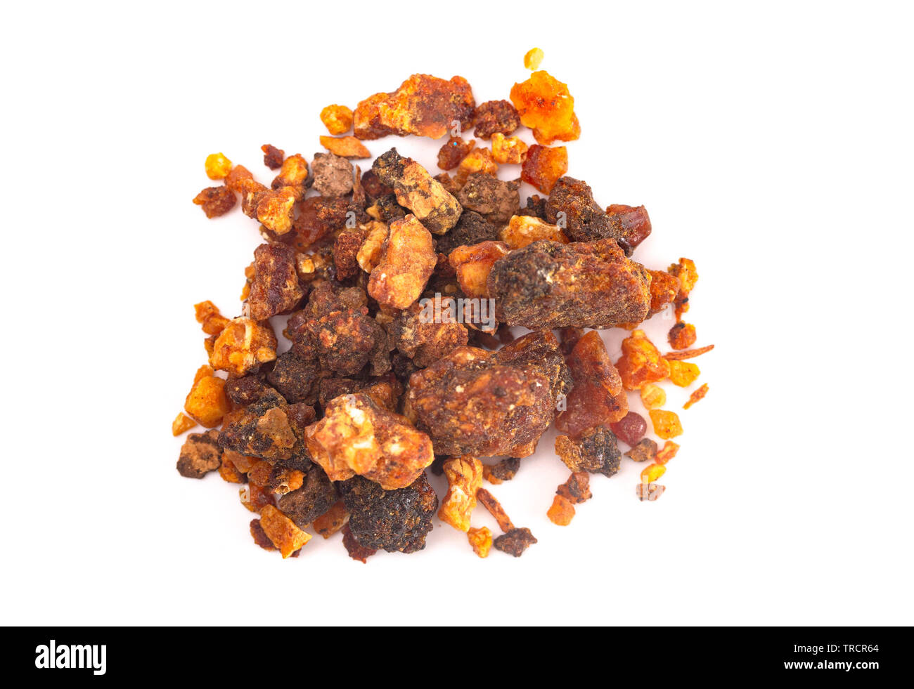 Ein Haufen von süßen Myrrhe Opoponax isoliert auf weißem Hintergrund Stockfoto
