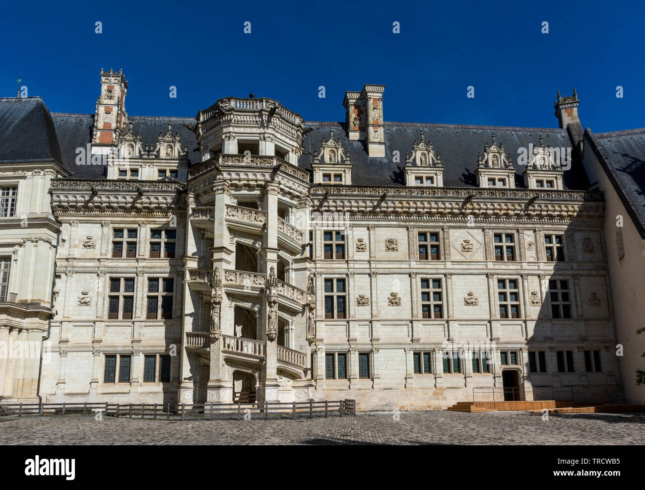 Die Francois I er Flügel und Wendeltreppe von Schloss Blois, Blois, Loir-et-Cher Abteilung, Center-Val de Loire, Frankreich, Europa Stockfoto