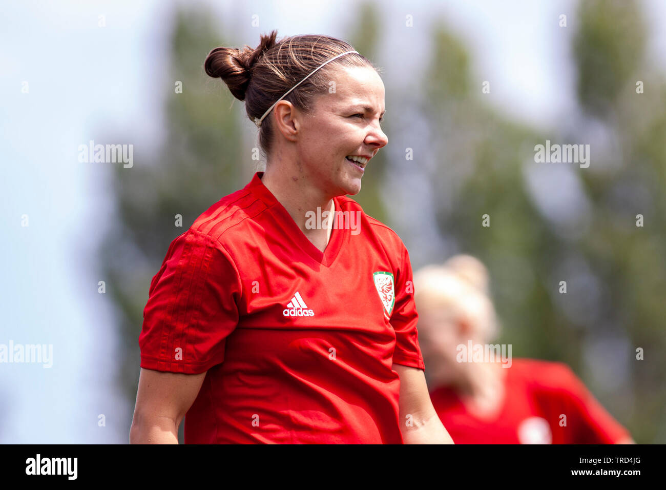 Loren Deiche von Wales während der Ausbildung bei leckwith Stadion vor der morgigen Länderspiel gegen Neuseeland. Lewis Mitchell/YCPD. Stockfoto