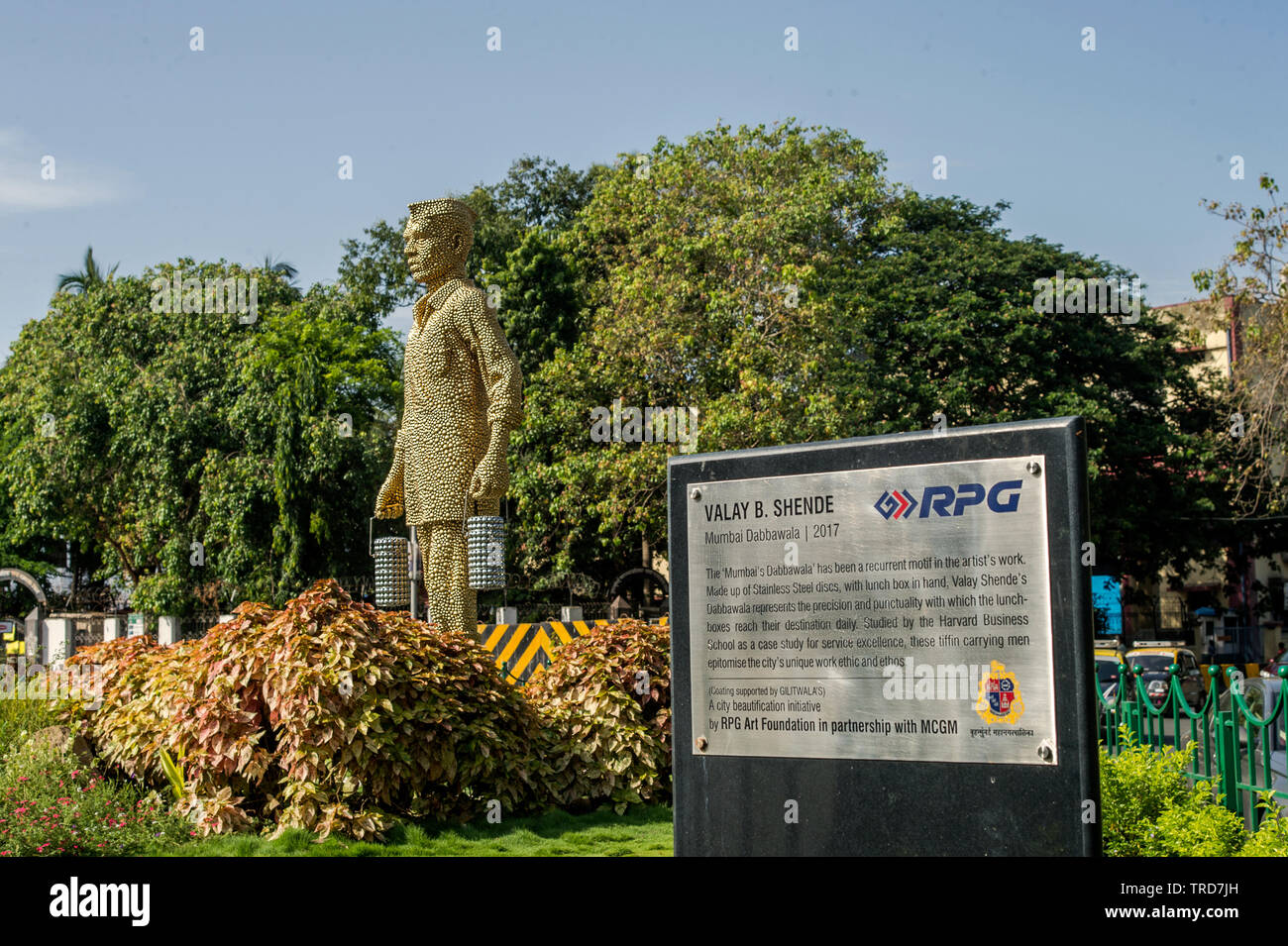 08 Jun 2017 Dabbawala Statue in Haji Ali Mumbai Maharashtra INDIEN Stockfoto