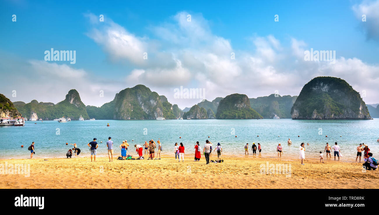 Touristen Schwimmen, Ausflüge rund um Strand in Ti Top Insel. Es ist eines der attraktivsten Standort für den internationalen und inländischen Touristen Stockfoto