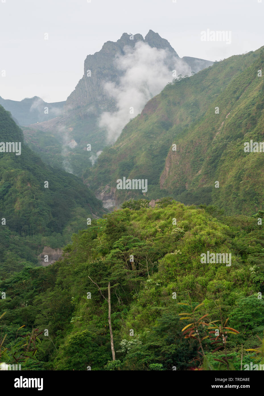 Kelud Berg, einer der aktivsten Vulkane in Indonesien. Stockfoto