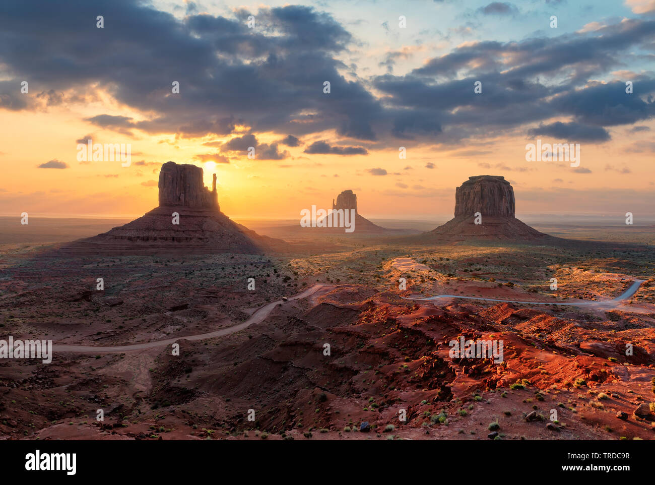 Schönen Sonnenaufgang im Monument Valley, Arizona - Utah, USA. Stockfoto