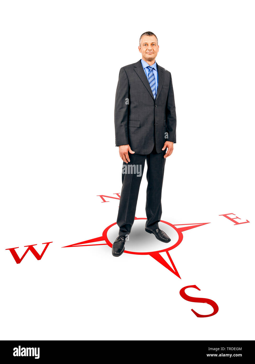 Porträt eines Geschäftsmannes in einem grauen Anzug auf der Illustration eines Kompass Stockfoto
