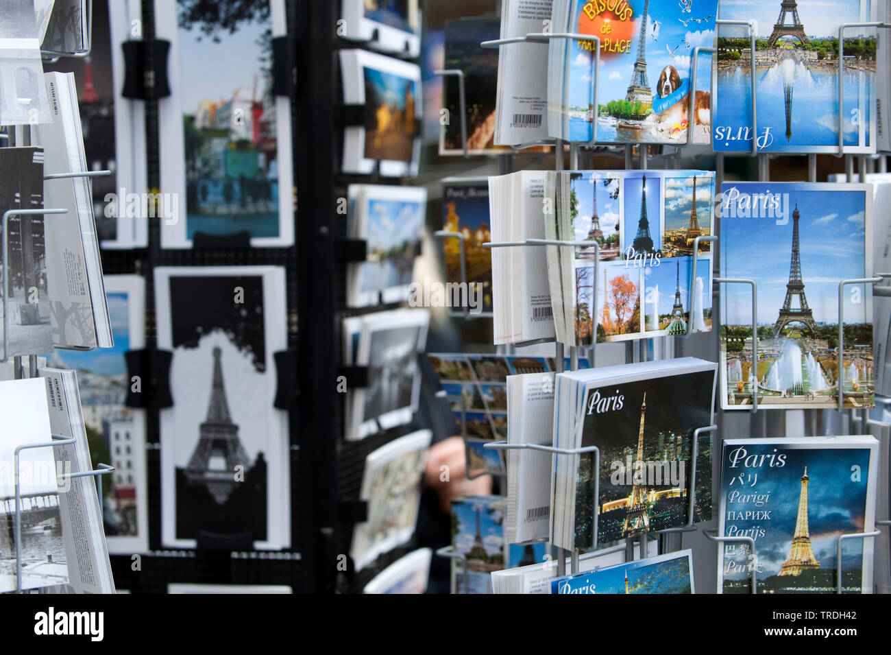 Postkarte Rack, Frankreich, Paris Stockfoto