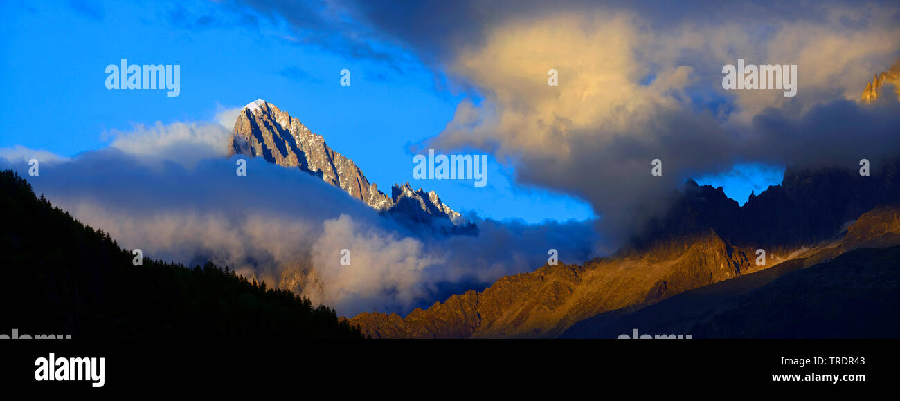 Berglandschaft mit Aiguille Verte Berg in das Mont Blanc Massiv, Frankreich, Savoyen Stockfoto