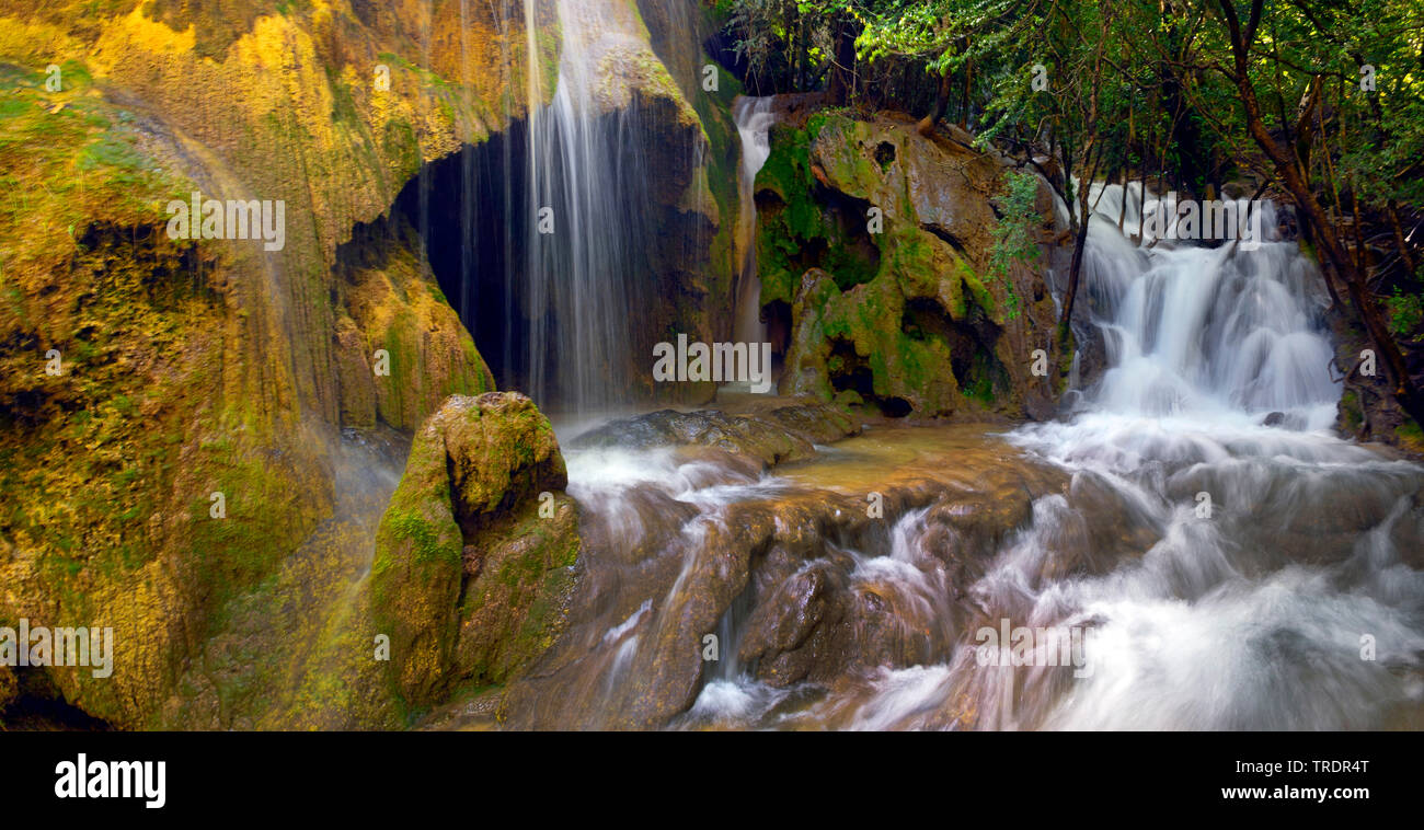 Wasserfall von Saint Maurin im Naturpark von Verdon, Frankreich, Provence, Verdon, Moustiers-Sainte-Marie Stockfoto