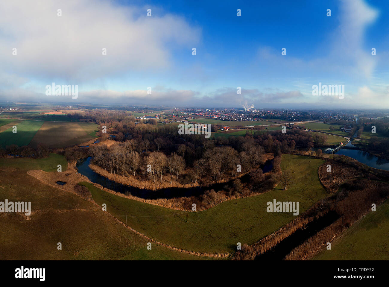 Luftaufnahme der Amper Flußauen im Winter, Deutschland, Bayern, Oberbayern, Oberbayern, Moosburg Stockfoto
