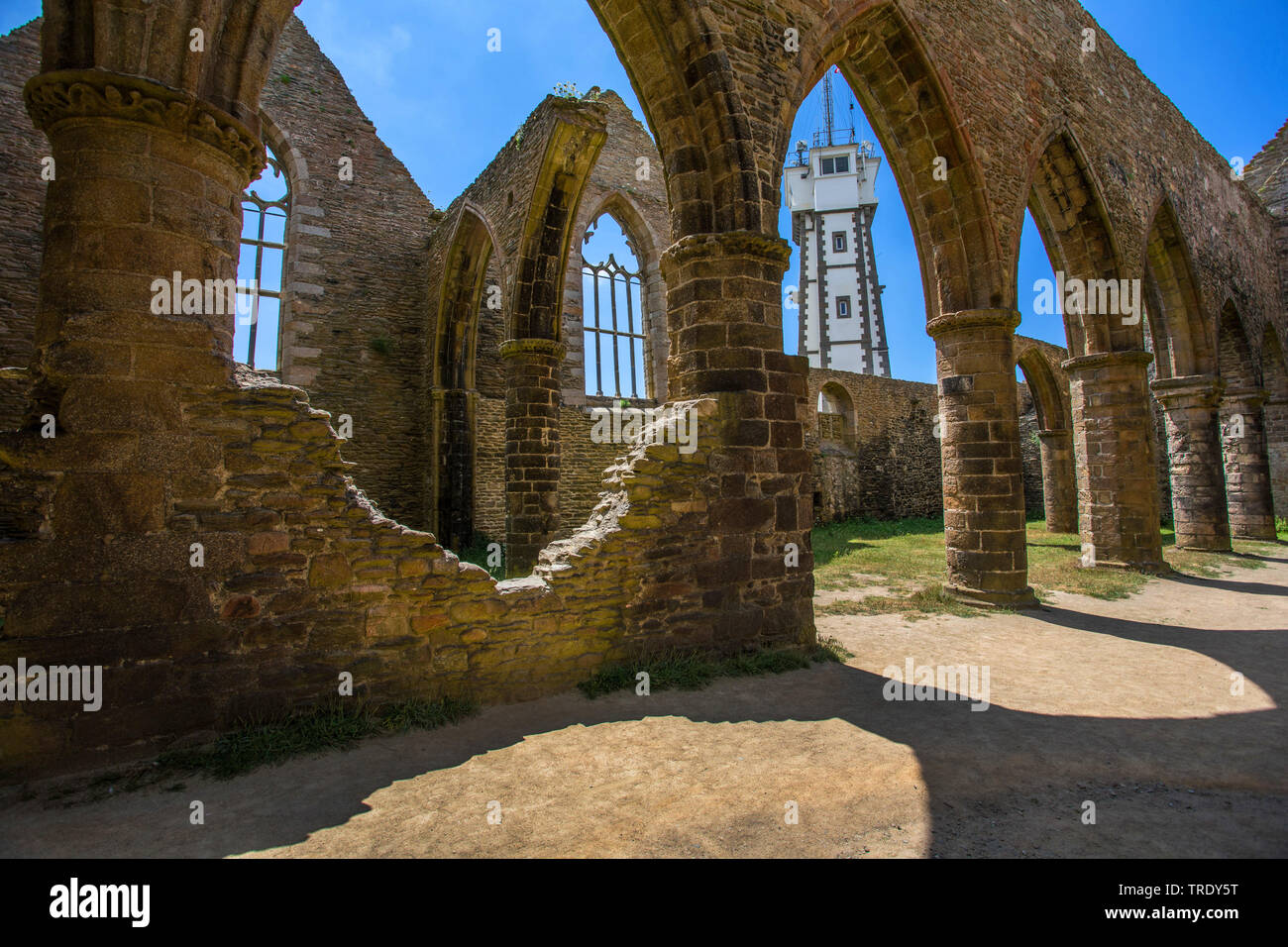 Kirche Ruine am Pointe de St-Mathieu, Frankreich, Bretagne Stockfoto