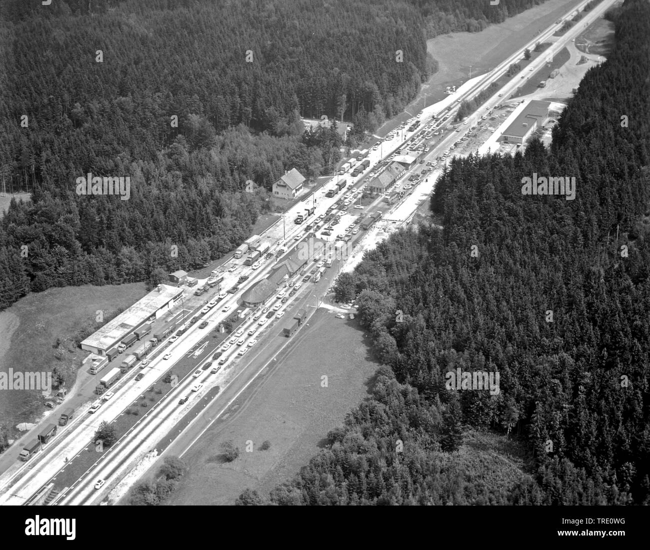 Grenze zwischen Deutschland und Österreich an der Autobahn A 8 in Salzburg, historischen Luftbild, 17.08.1964, Deutschland, Bayern, Salzburg Stockfoto