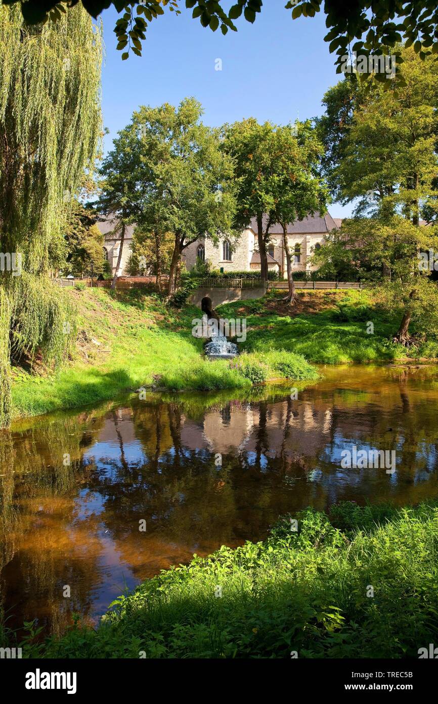 Städtische Park und Fluss Berkel, Deutschland, Nordrhein-Westfalen, Münsterland, Vreden Stockfoto