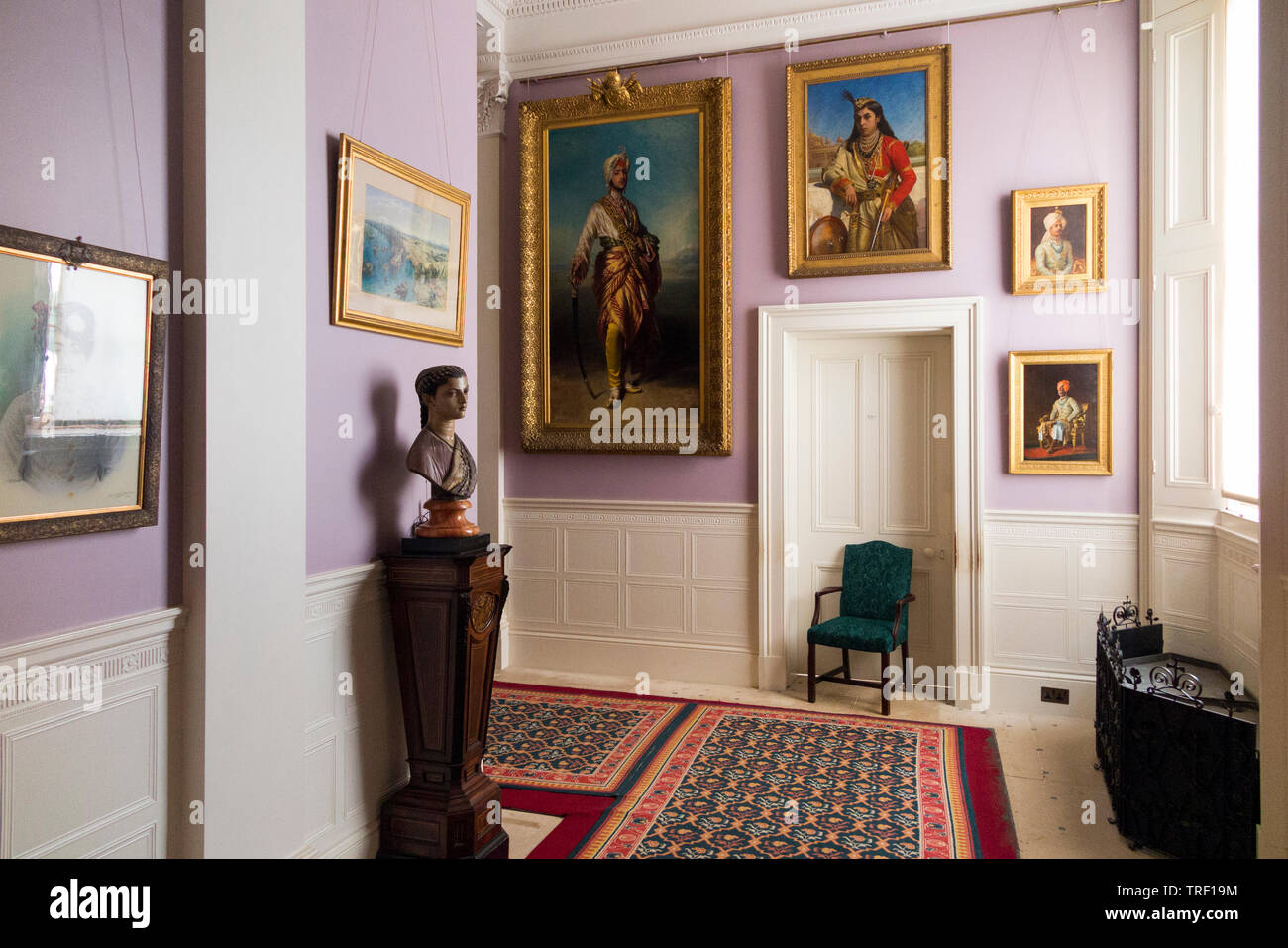 Der Durbar Flur und Portrait Malerei in Osborne House auf der Isle of Wight. UK. (99) Stockfoto