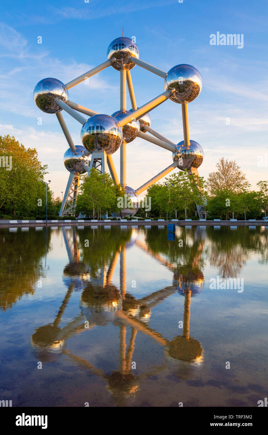 Brüssel Atomium Brussels Square de l'Atomium Boulevard de Centaire Brüssel Belgien Eu Europa Stockfoto