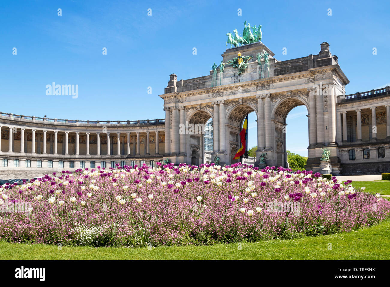 Parc du Cinquantenaire Triumphbogen Arcades du Cinquantenaire Parc du Cinquantenaire U-förmige Museum Complex Brüssel Belgien Eu Europa Stockfoto