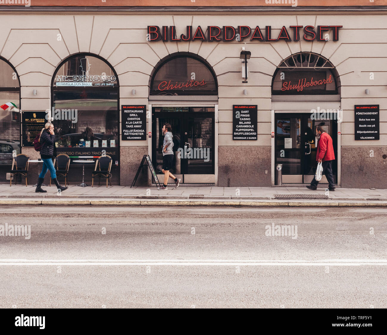 Editorial 03.27.2019 Stockholm Schweden Billard Palace mit Menschen  außerhalb des Fuß Stockfotografie - Alamy