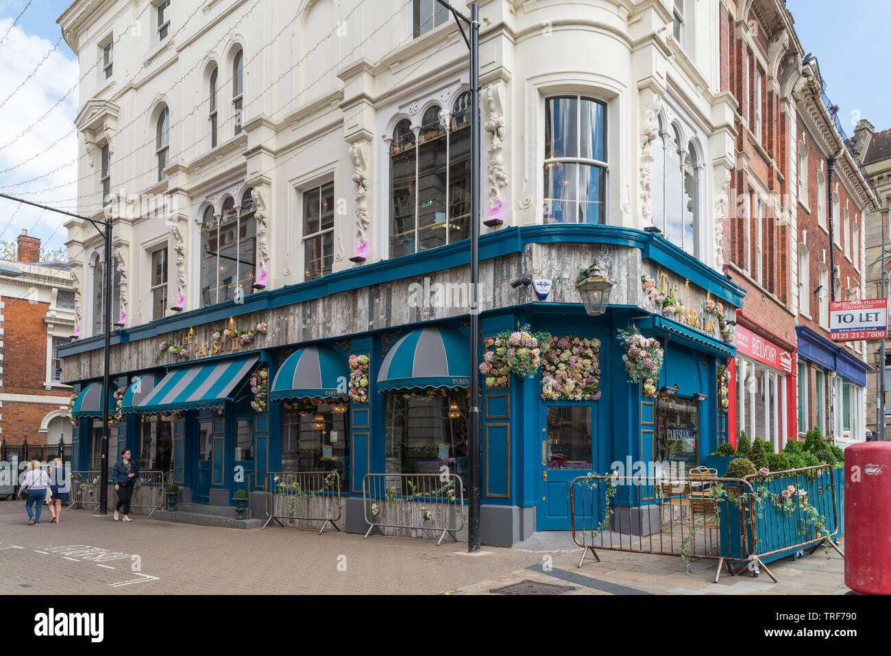 Die Pariser Cocktail Bar und Restaurant im Queen Square, Wolverhampton, Großbritannien Stockfoto