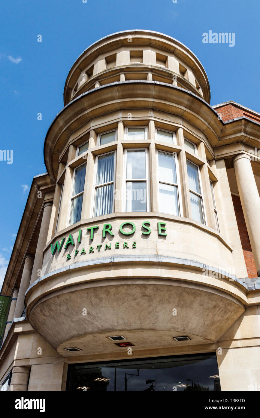 Waitrose Supermarkt auf Holloway Road, Islington, London, UK, nachdem Jones Brüder, Teil des John Lewis Partnership Stockfoto