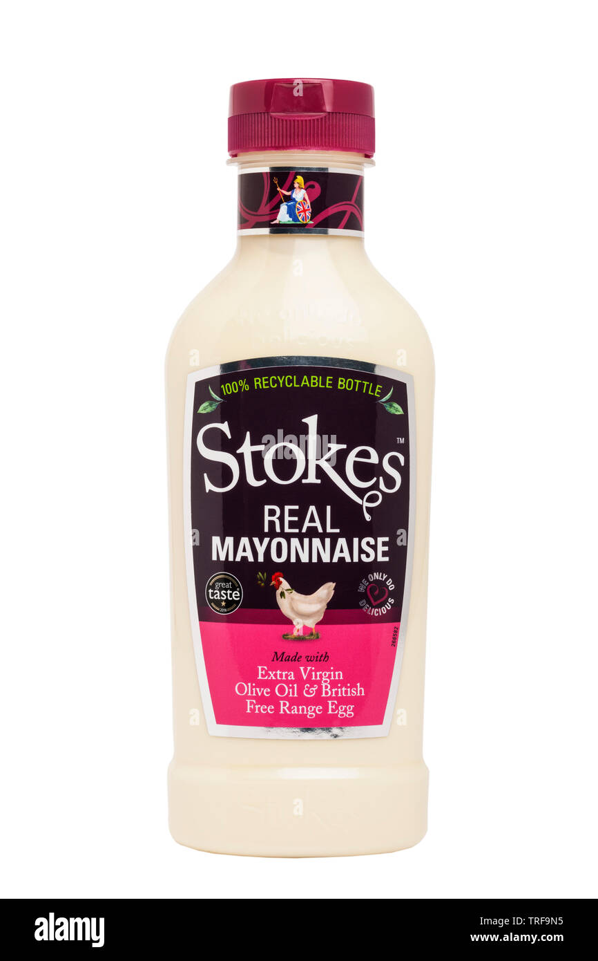 Einen neuen Kunststoff Flasche Stokes Real Mayonnaise auf weißem Hintergrund Stockfoto