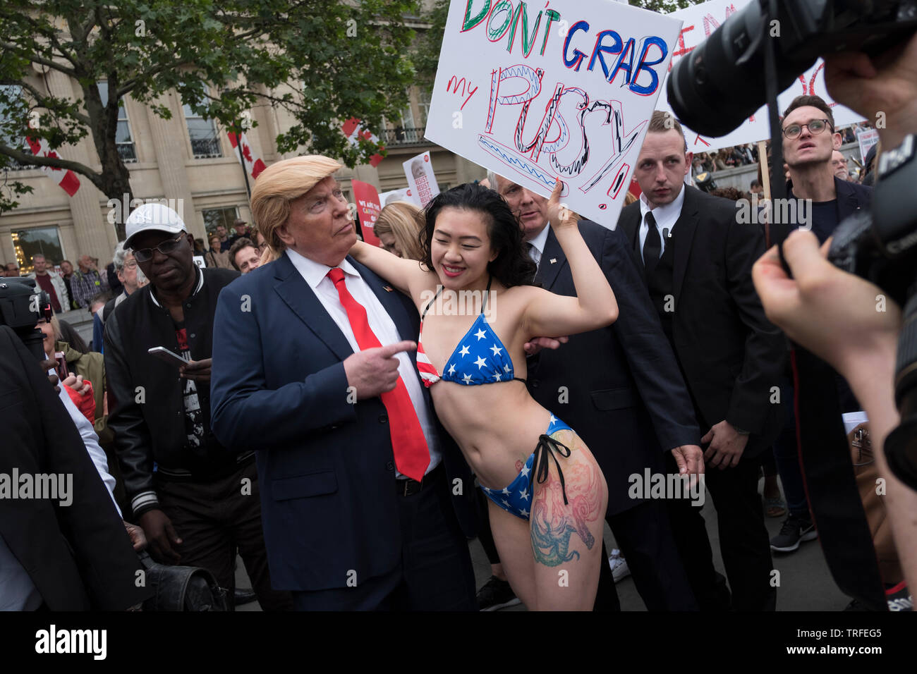Gemeinsam gegen Trump, nationalen Demonstration, 4. Juni 2019 in London. Tausende versammeln sich in Central London gegen Donald Trump Staatsbesuch in London zu protestieren. Die Demonstranten demostrate gegen seinen Rassismus, mysogyny, Klima der Ablehnung und Störungen in der britischen Politik. (Foto von Mike Abrahams) Stockfoto
