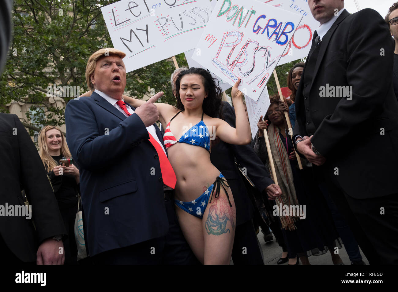 Gemeinsam gegen Trump, nationalen Demonstration, 4. Juni 2019 in London. Tausende versammeln sich in Central London gegen Donald Trump Staatsbesuch in London zu protestieren. Die Demonstranten demostrate gegen seinen Rassismus, mysogyny, Klima der Ablehnung und Störungen in der britischen Politik. (Foto von Mike Abrahams) Stockfoto