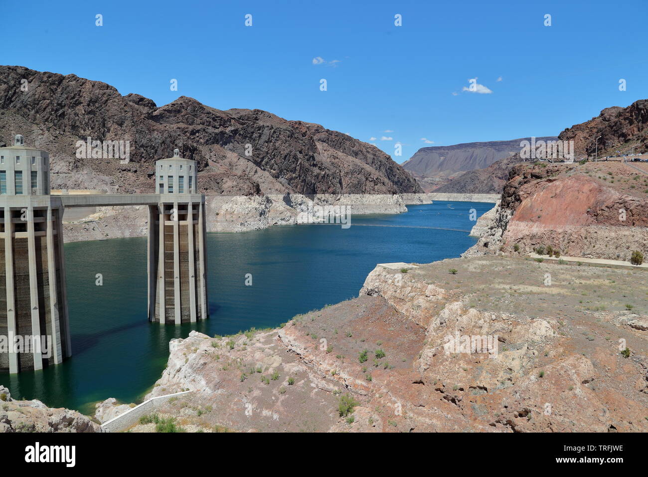 Der Hoover Dam ist eine konkrete Bogen Schwerpunkt Bau zwischen Nevada und Arizona und der Der Hoover Dam ist eine konkrete Bogen Schwerpunkt Bau zwischen Nevada und Arizona und der