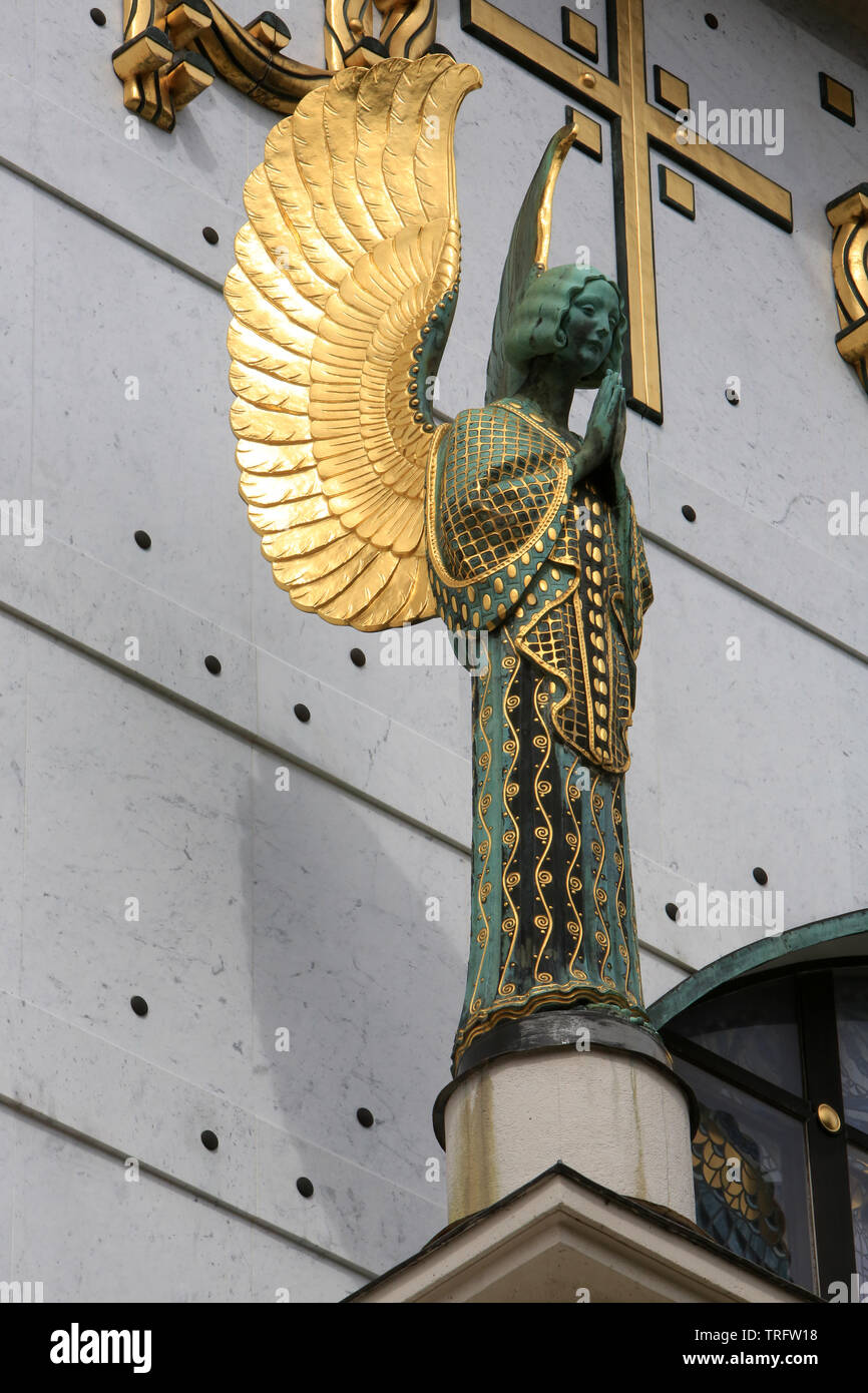 Ange. Statue. Othmar Schimkowitz. Eglise Saint-Léopold am Steinhof. Construite par Otto Wagner entre 1902 et 1907. Vienne. Autriche. Stockfoto