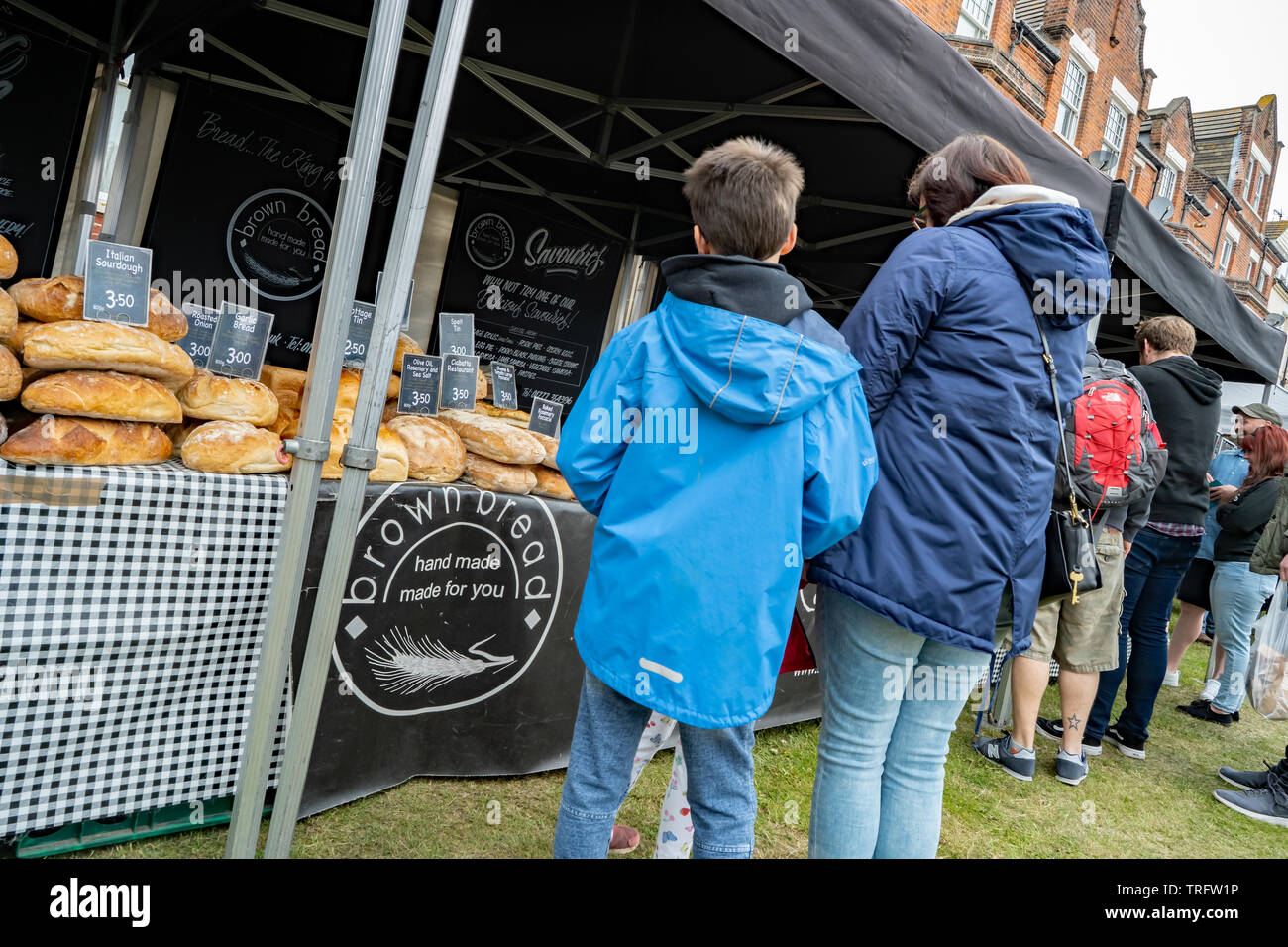 Cromer, Norfolk, Großbritannien. 19. Mai 2019. Cromer Krabben und Hummer Festival - Festival im rustikalen Bäckerei stehen leckeres Brot zu kaufen, Ca Stockfoto