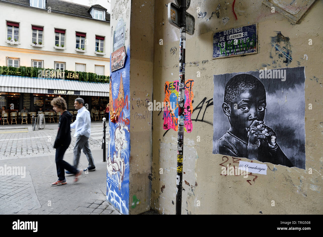 Rue des Abbesses - Montmartre - Paris - Frankreich Stockfoto
