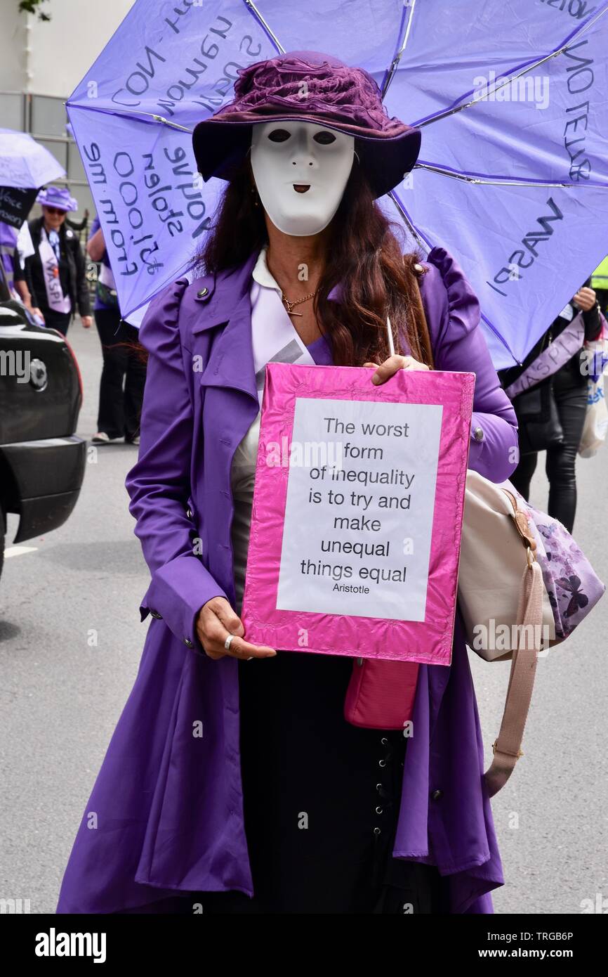 London, Großbritannien. 05 Juni, 2019. WASPI Demonstranten gegen die Ungleichheit zu demonstrieren. Parliament Square, London Quelle: michael Melia/Alamy leben Nachrichten Stockfoto