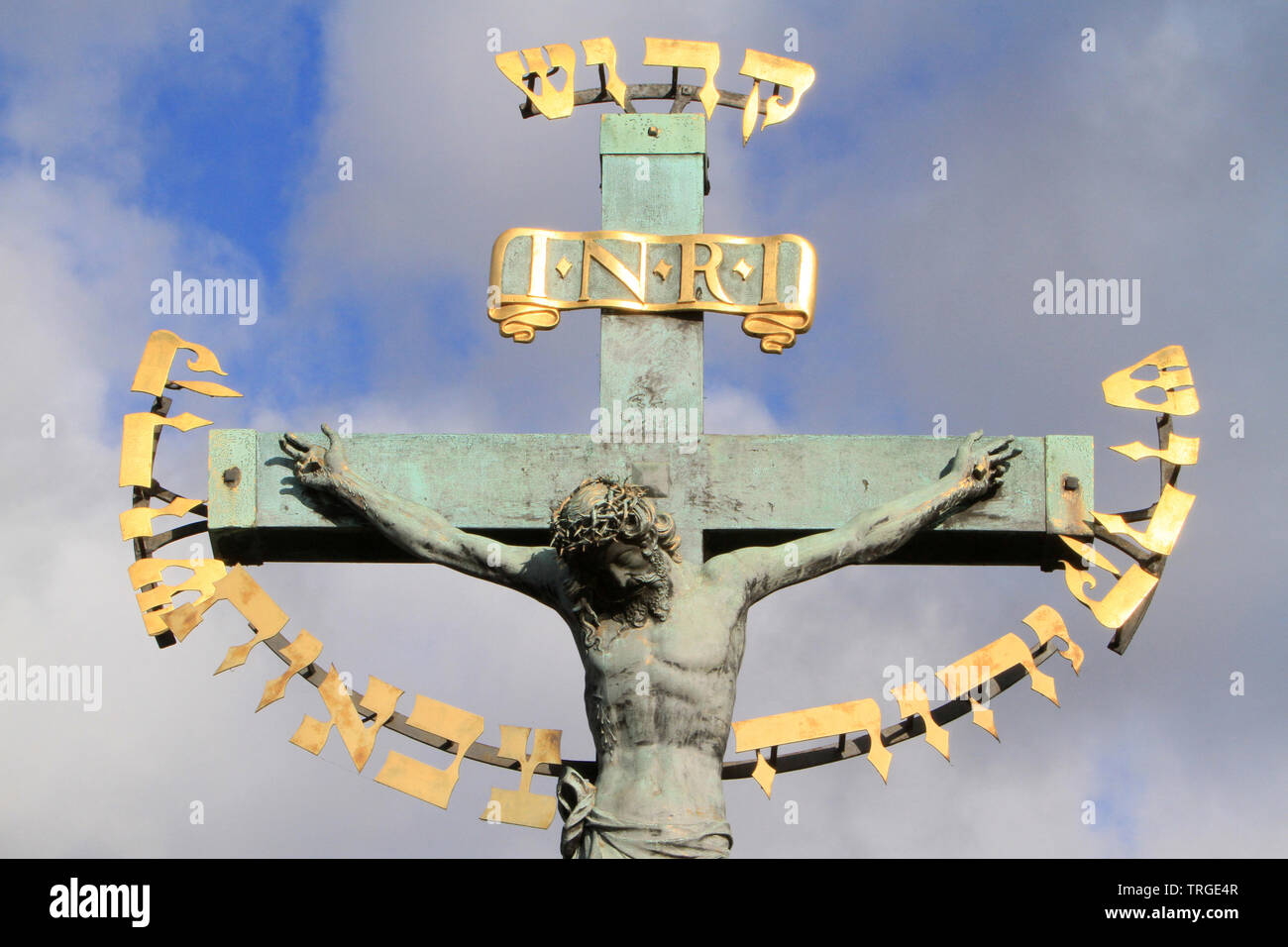 Crucfix et Calvaire sur le Pont Charles. Prag. Der Tschechischen Republik. Stockfoto