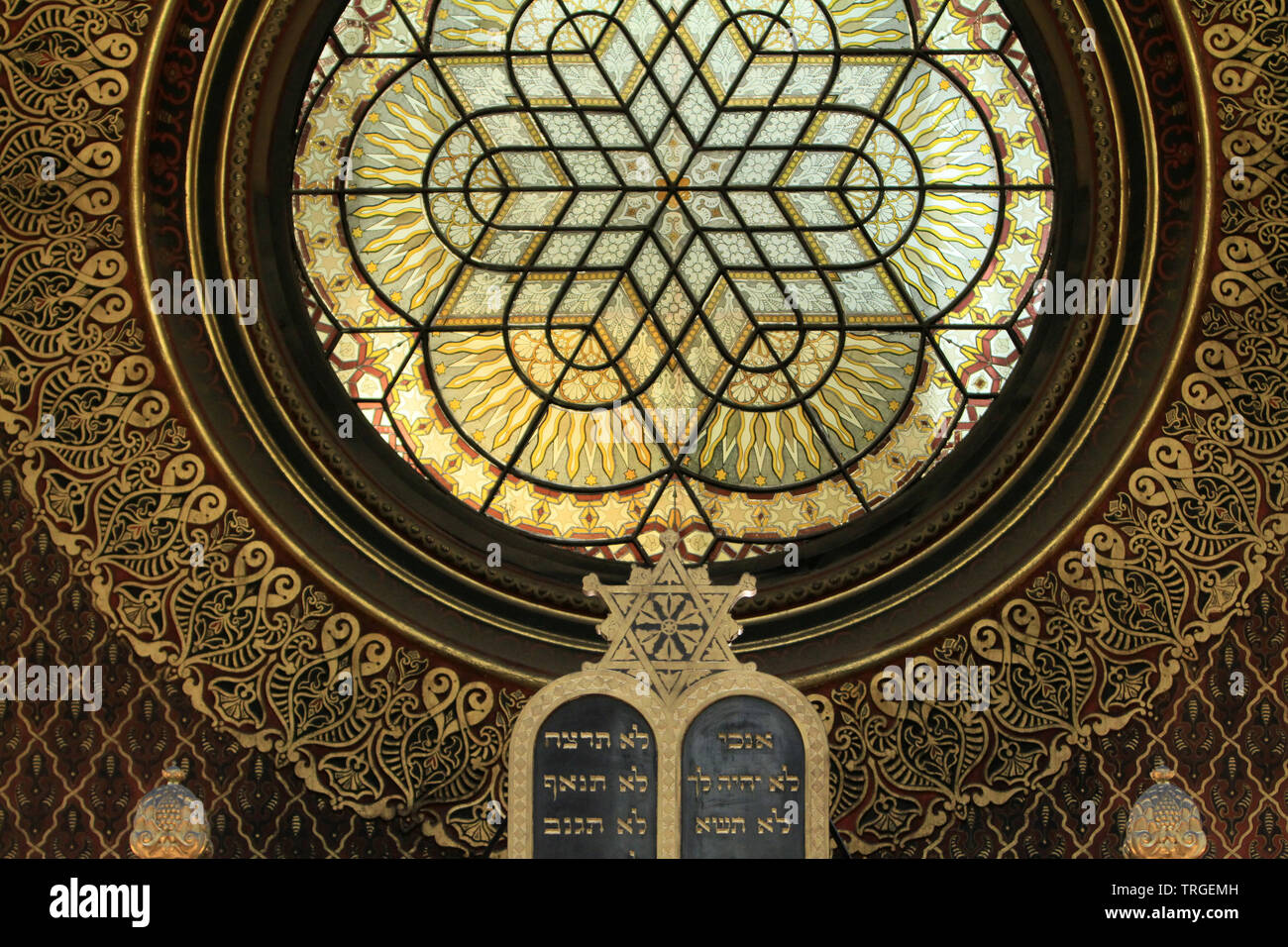 Tabellen de la Loi. Synagoge Espagnole. Prag. Der Tschechischen Republik. Josef Niklas und Vojtěch Ignác Ullmann. Spanische Synagoge Stockfoto