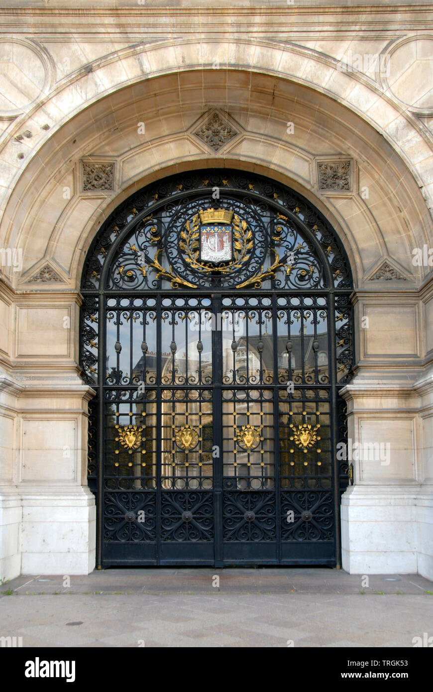 Aufwändige Eingang in Hotel de Ville (Rathaus), Paris, Frankreich Stockfoto