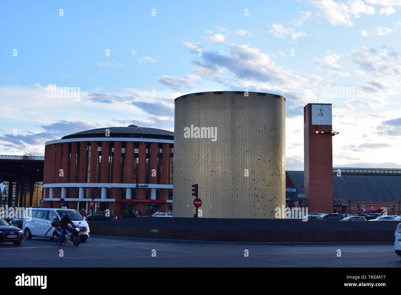 Blick auf Monument M-11 in der vorderen Madrid Hauptbahnhof Stockfoto