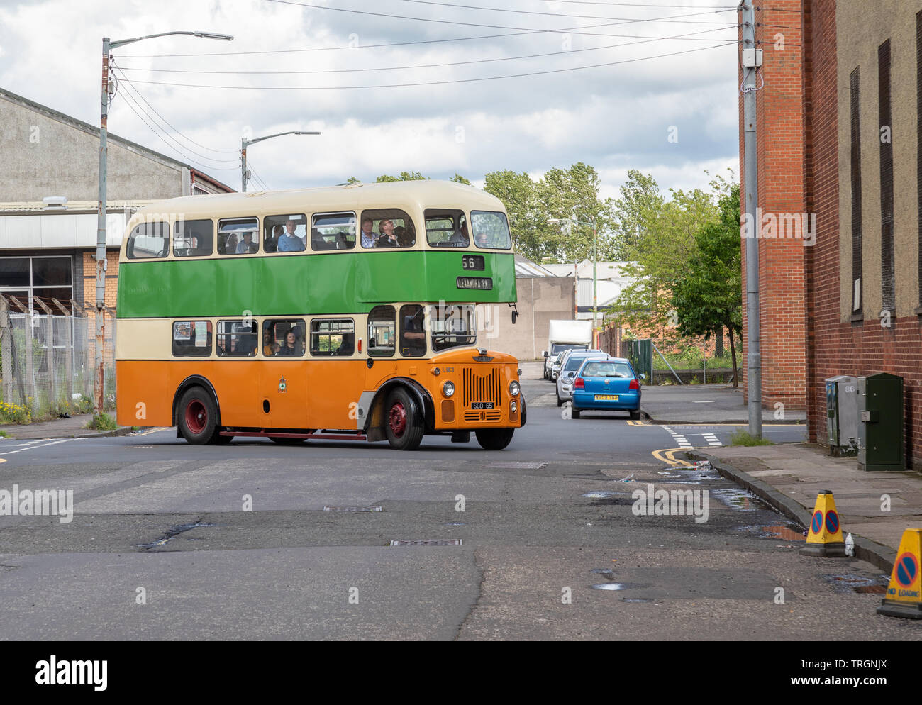 Ein vintage Leyland Titan-Bus, der 1958 bei einem Tag der offenen Türen der Glasgow Oldtimer Vertrauen gebaut wurde, (GVVT), in Bridgeton, Glasgow Stockfoto