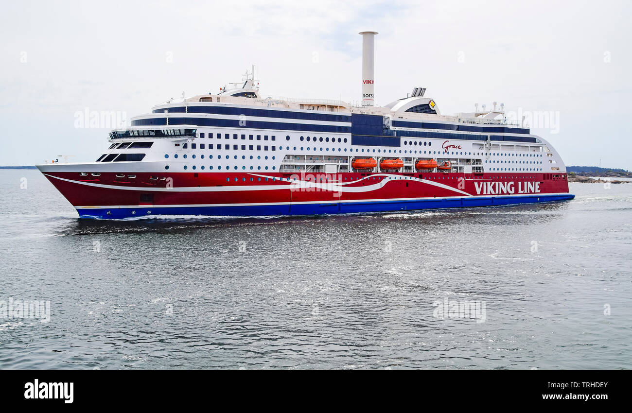 Viking Line Passagier- und Autofähre Viking Grace mit innovativen Flettner Segeln Rotor außen Mariehamn Aaland Inseln Finnland Stockfoto