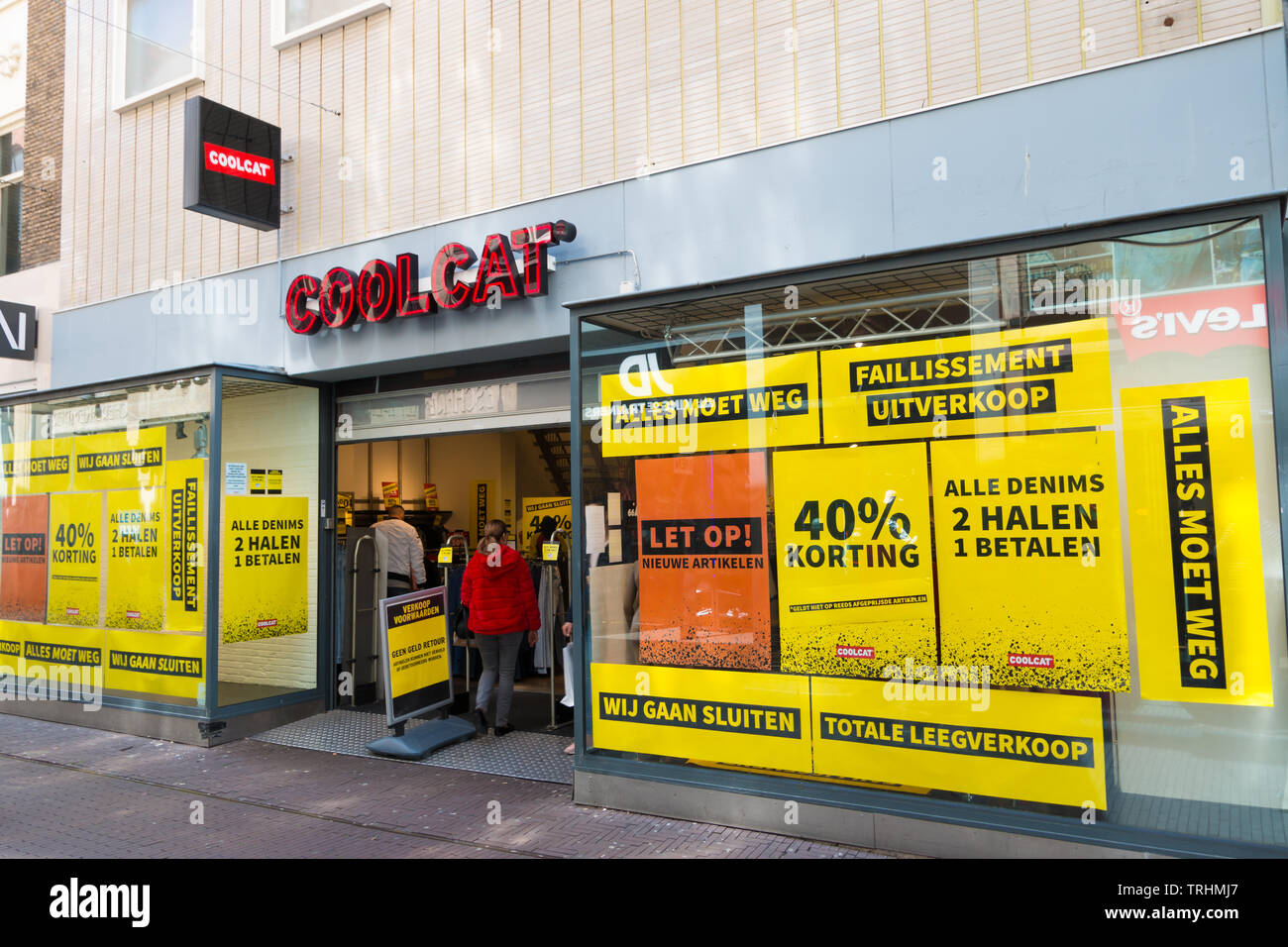 Den Haag, Niederlande - 6. Juni 2019: Store playgate während der Schließung banckrupcty heraus verkaufen Stockfoto